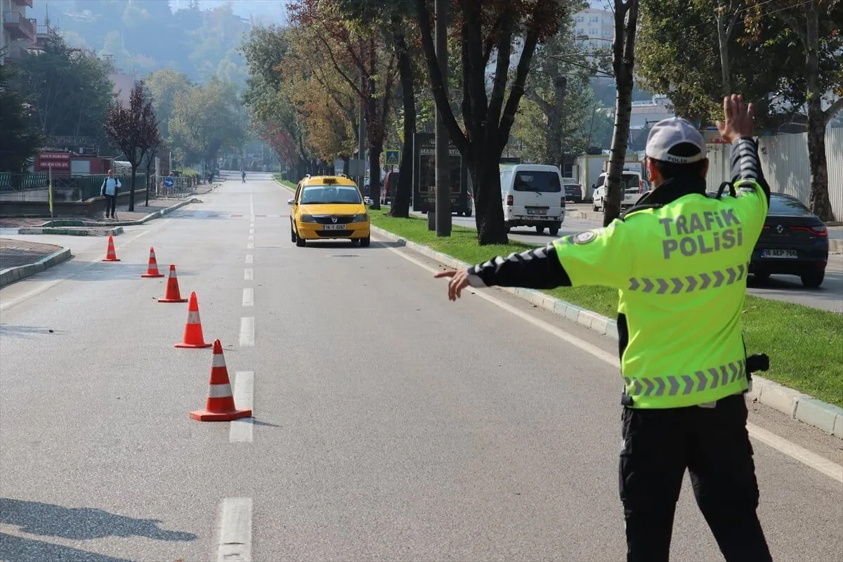 Suruculer Dikkat 14 Ekimde Ankarada Bu Yollar Trafige Kapatilacak