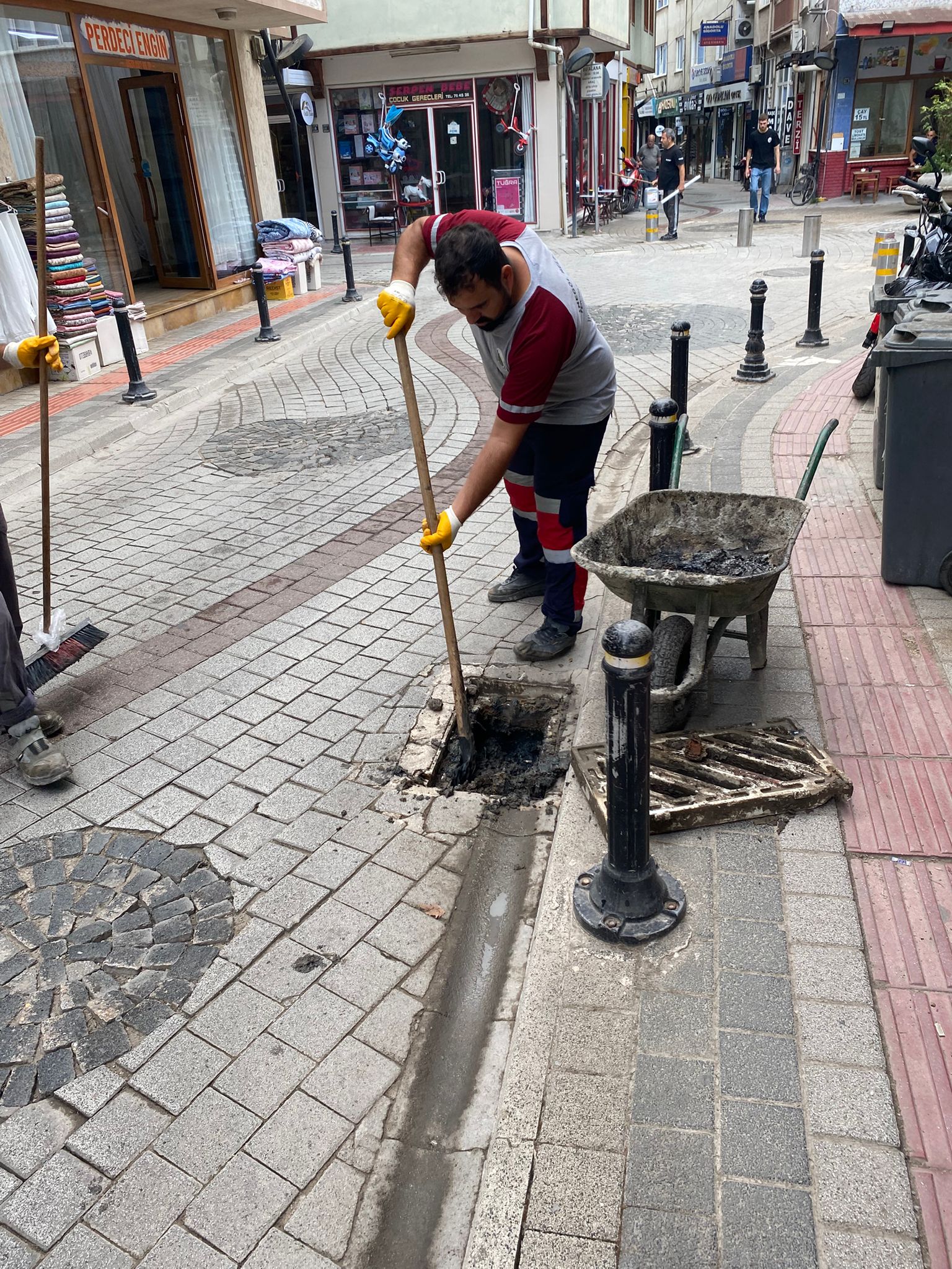 571777299 1234563845362708 4352295495839434635 N