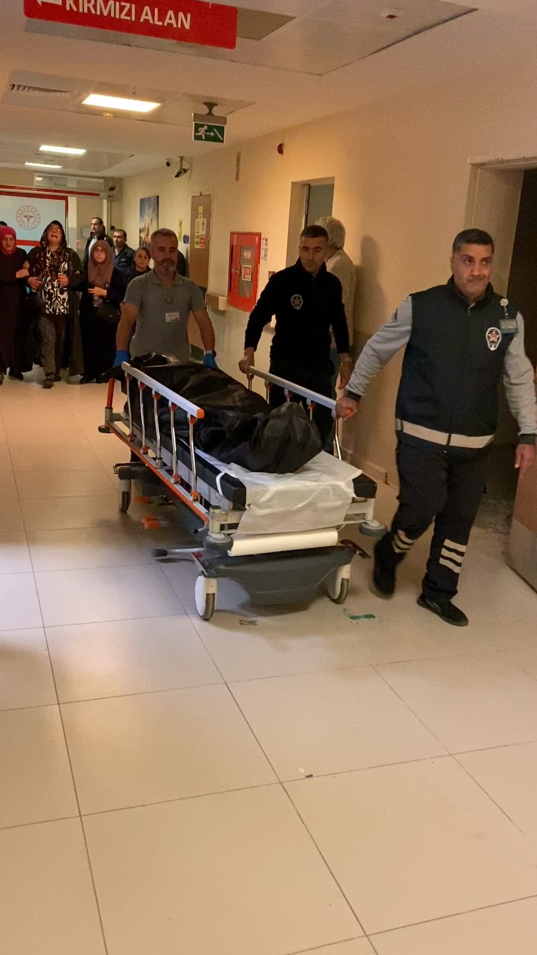 727B99E2 261B 4Aa8 9A7F 1F5327E067E9