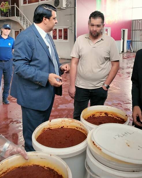 Gaziantepte Gida Fabrikasi Denetimlerinde Soke Eden Goruntuler Belediye Baskani Cileden Cikti Cfe5731B6B98