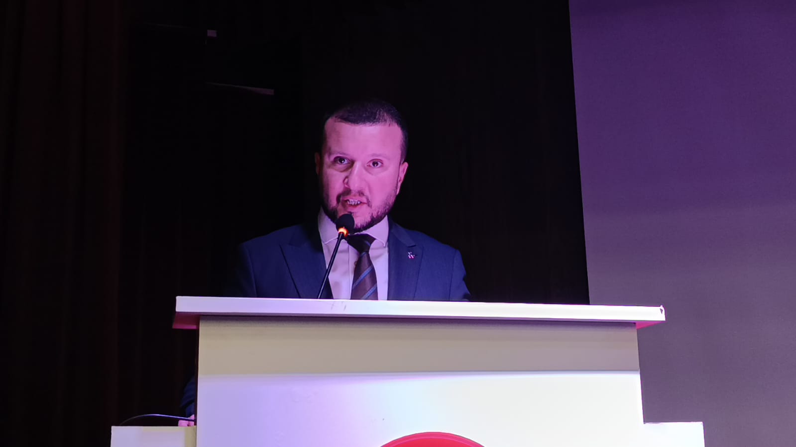 2834Cfaa 0Ad6 4340 809C 10D289D34161