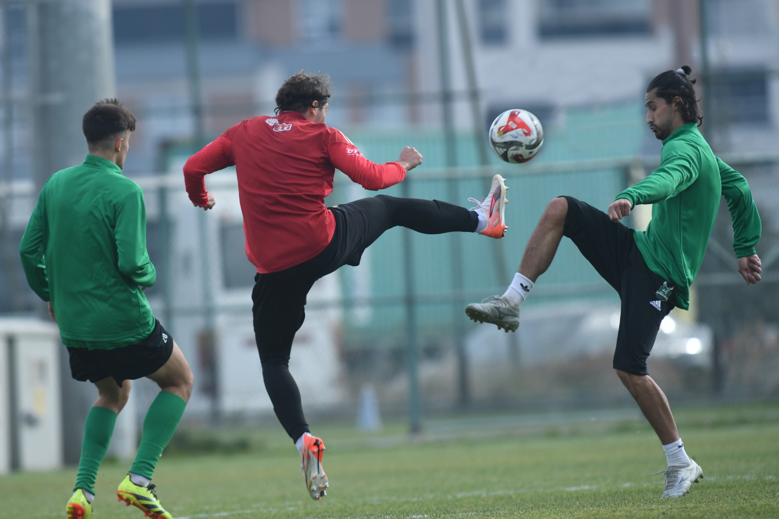 581Aca7E B2Ce 4F19 95Ba 0981C37386C1