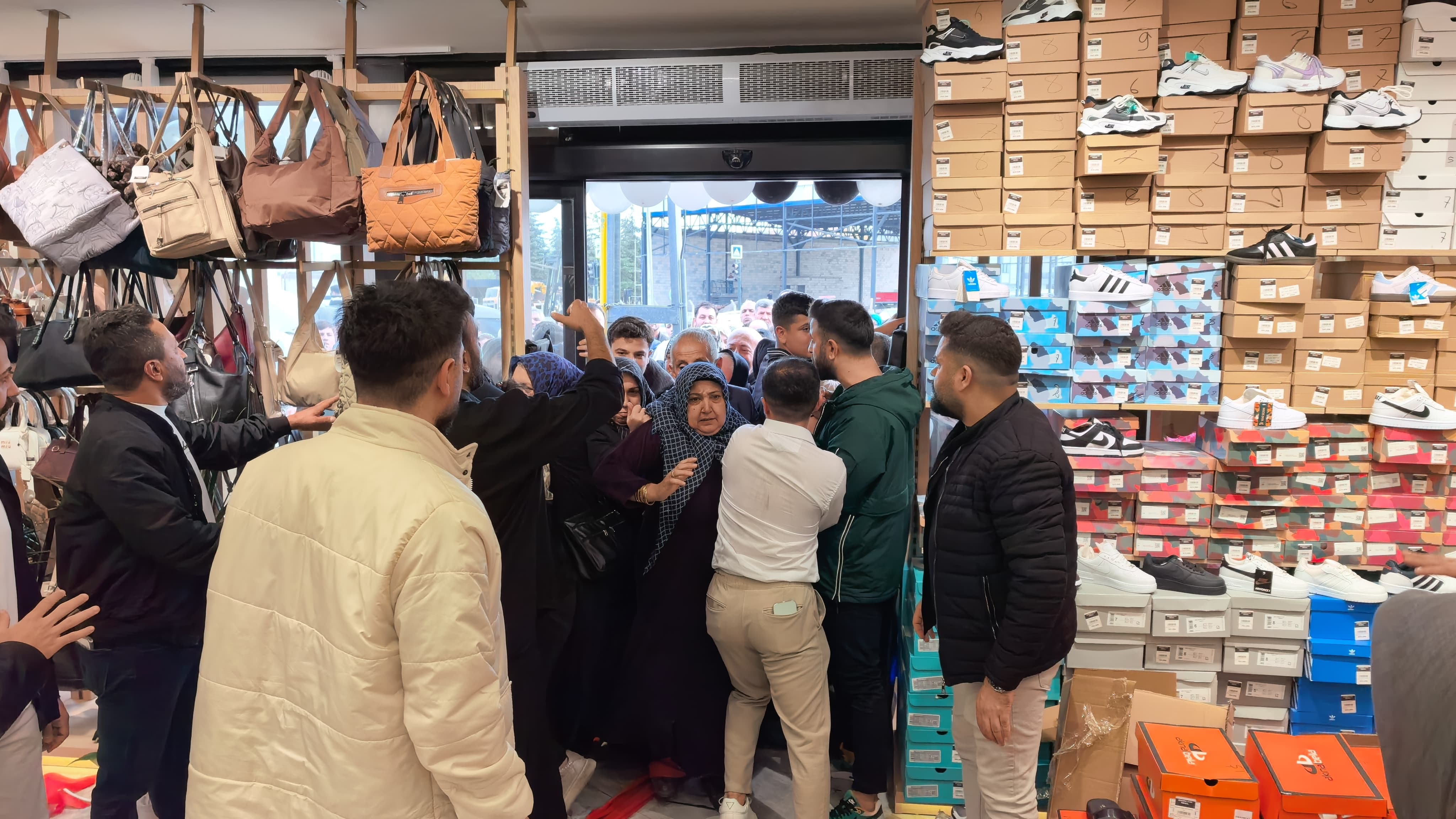 84C6Fa26 49B8 4027 B0A8 79F23521F2Ed