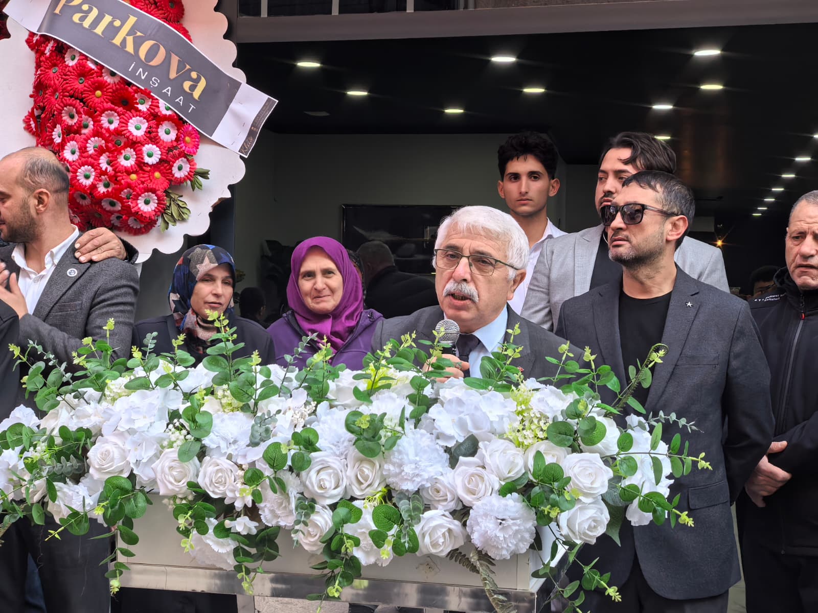 9D048E5B 80Fb 48Ae Bebb Ddd963729014