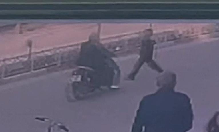 B2Ea36Cf 3126 4Dbe 912F E02Bc0163F29