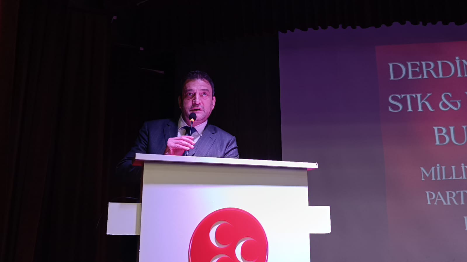 F8D7F6D6 0D15 4228 Baf2 52813505Dd2E