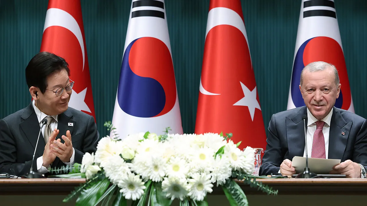 Guney Kore Ile Nukleer Is Birligi Erdogandan Gorusmeler Suruyor Aciklamasi 1595799 20251124195527