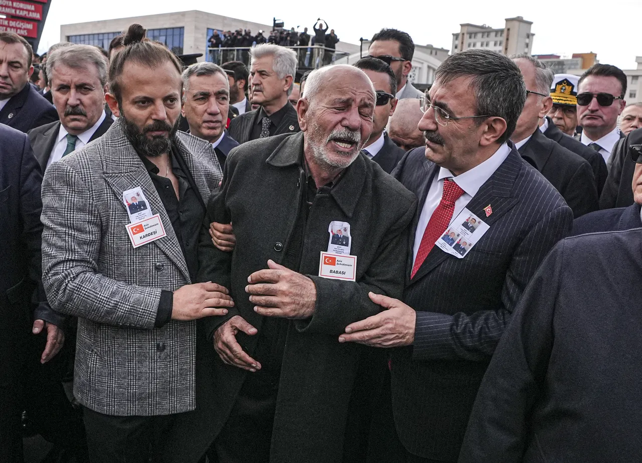 Turkiye Sehitlerini Ugurluyor Gozyaslari Sel Oldu 1549653 202511141440 5 (1)