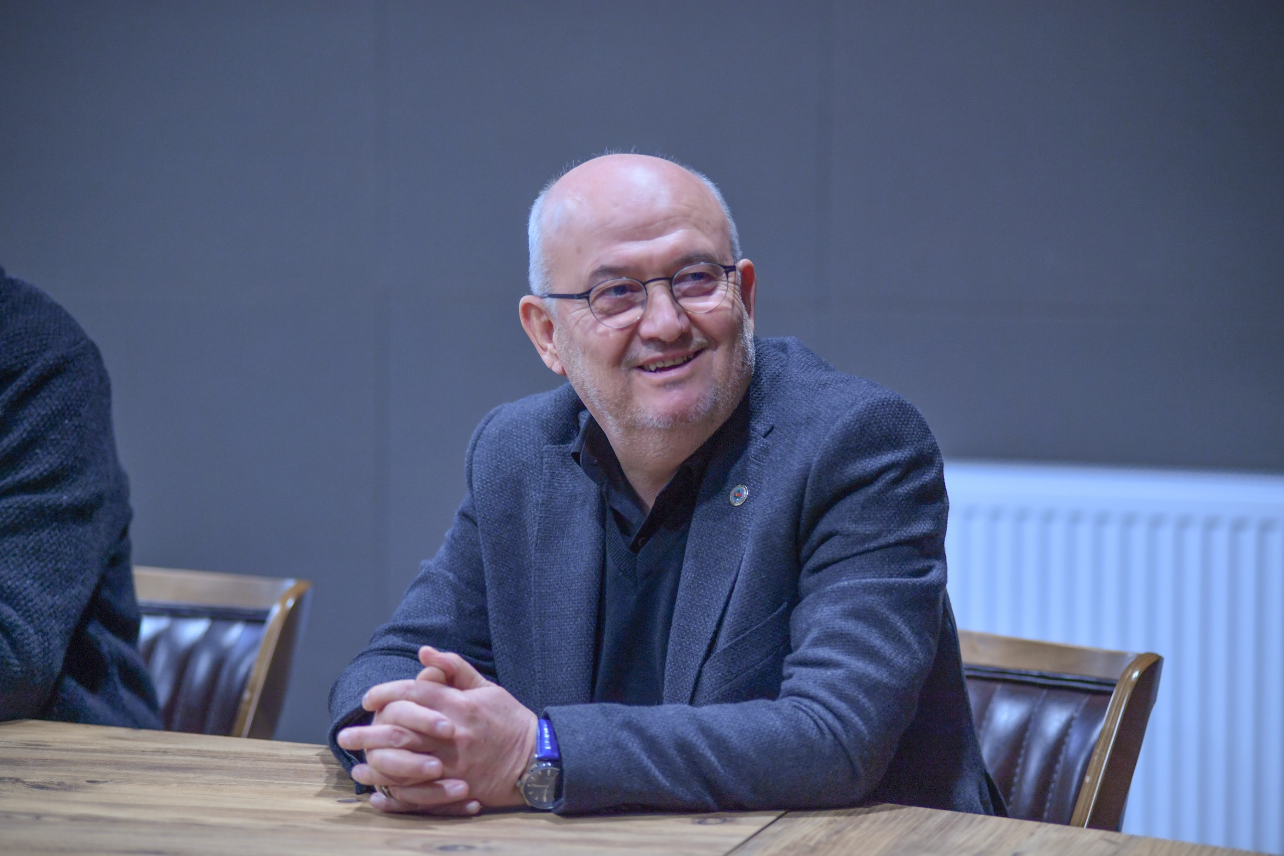 30Bc1F87 793E 43E1 878F 6D06E81F8D0B