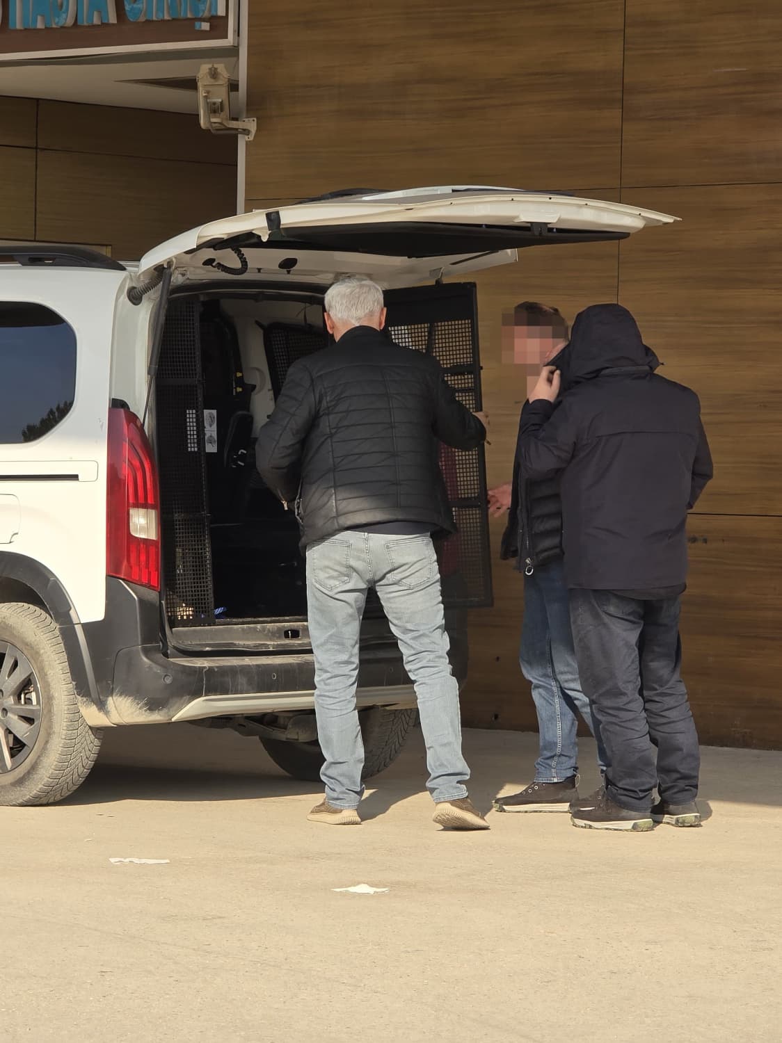 6D9D98A5 F2Fd 4B8E Aa4F 60D2De960E40