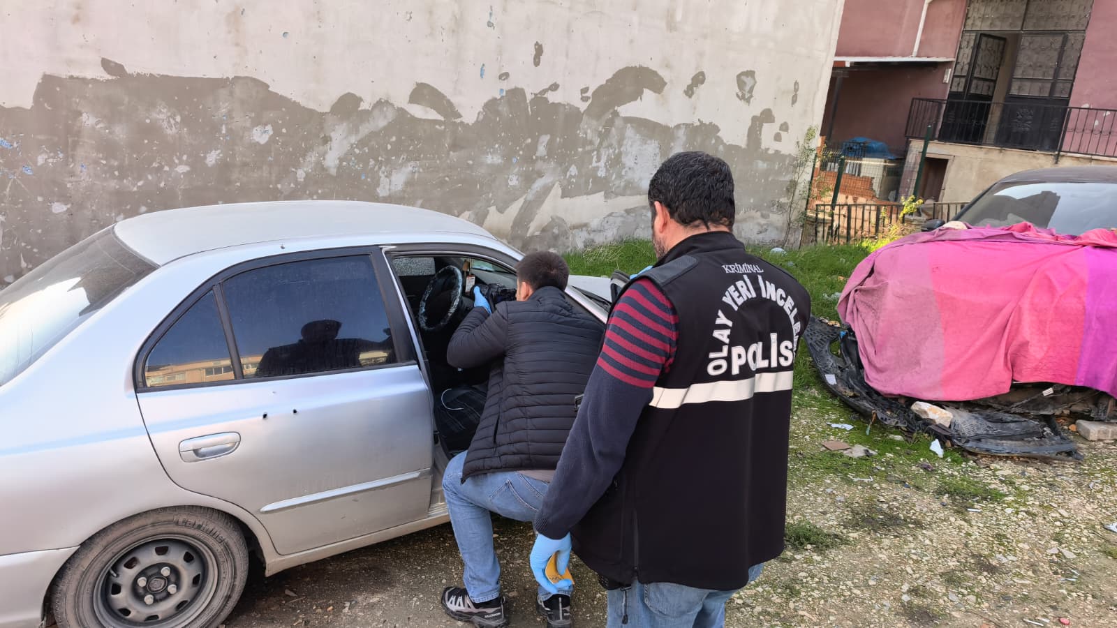 B2418E53 00Df 4696 A204 Fb882B7C4446