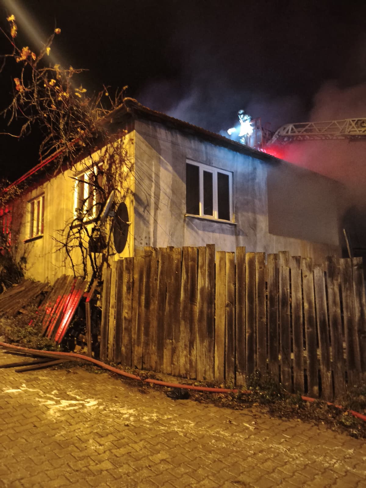 Whatsapp Image 2025 12 17 At 00.42.22 (1)