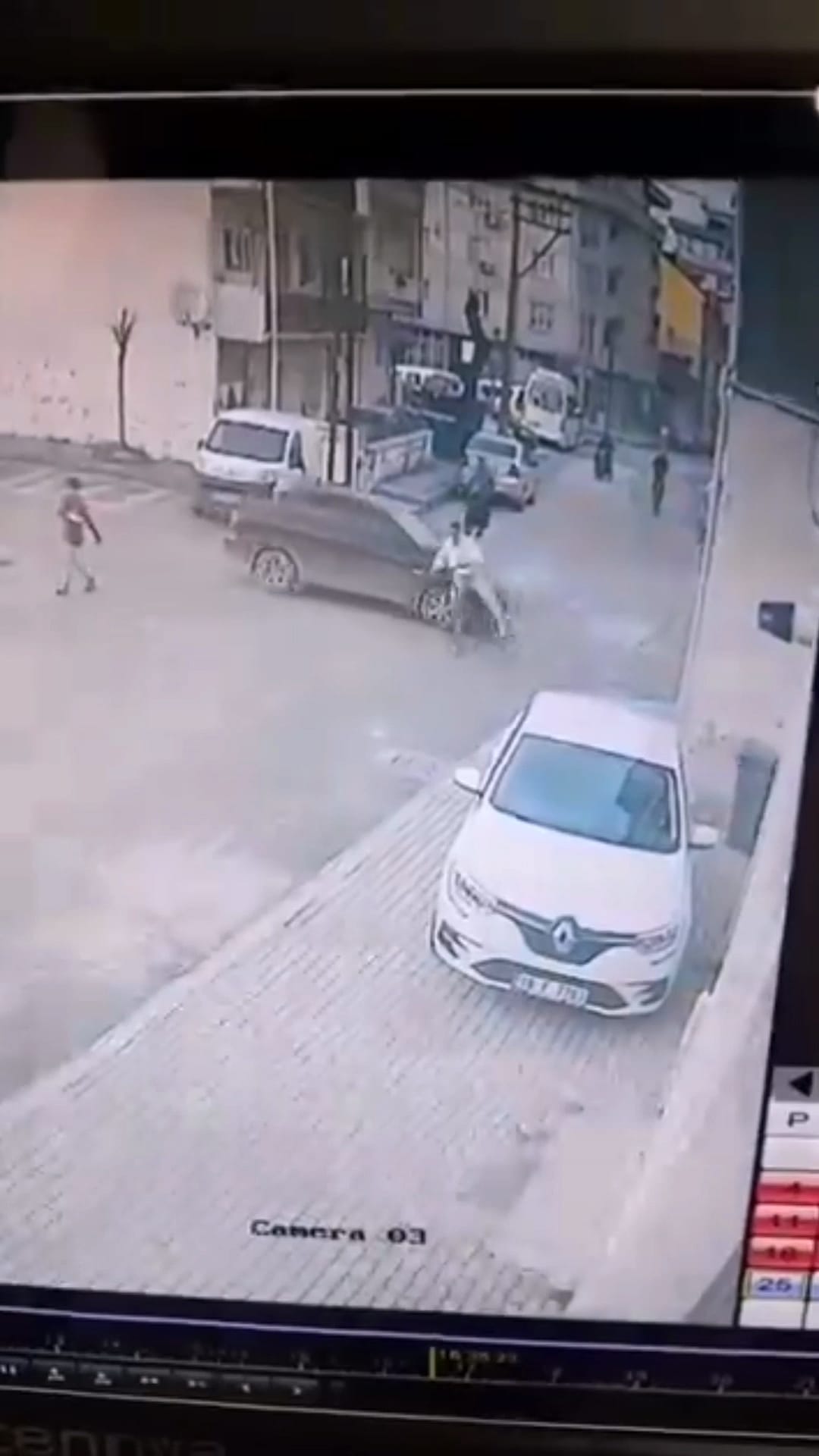 8561B7E0 B5F0 4457 A41B A9A4E81Fcc0B