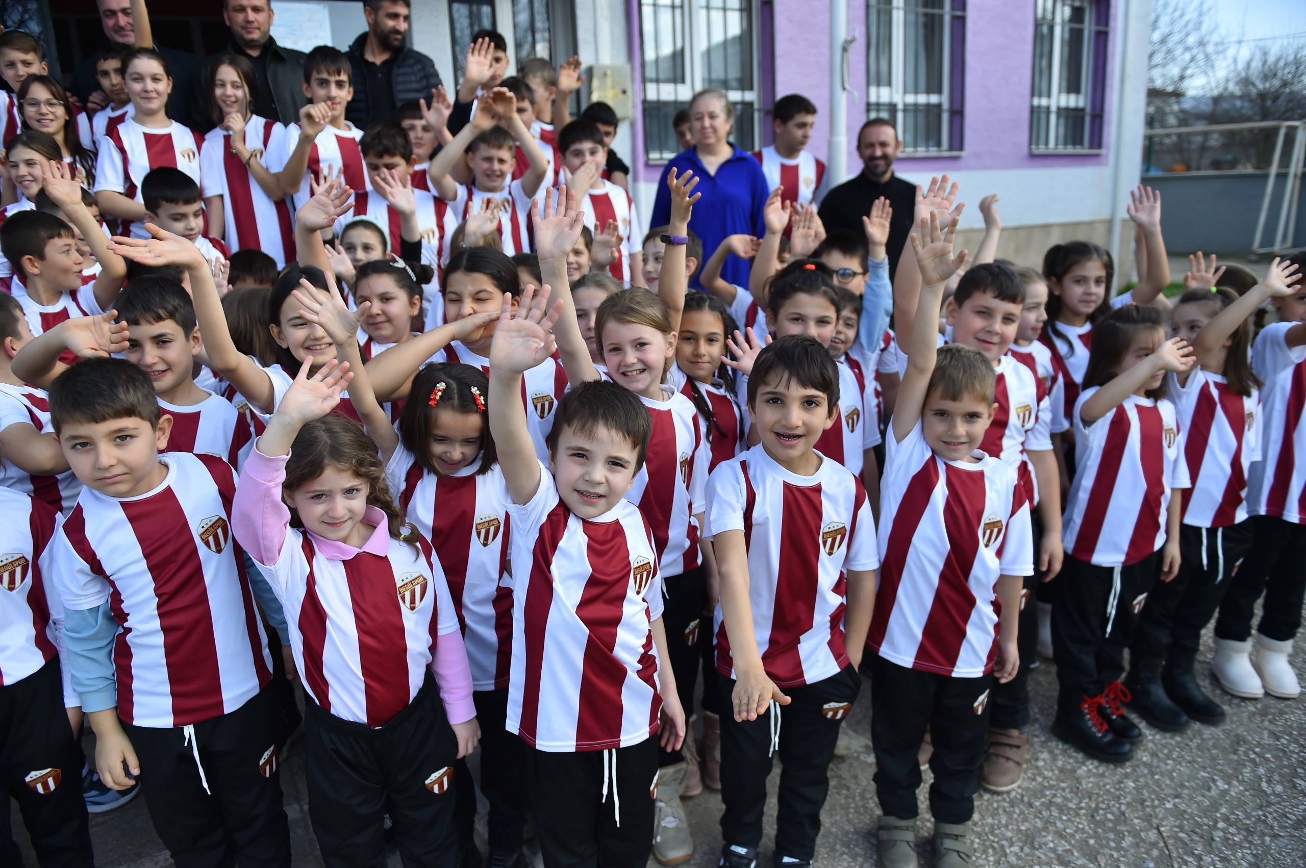 Fb6B2395 Fb6E 4952 8C9D A710A2817Bfc