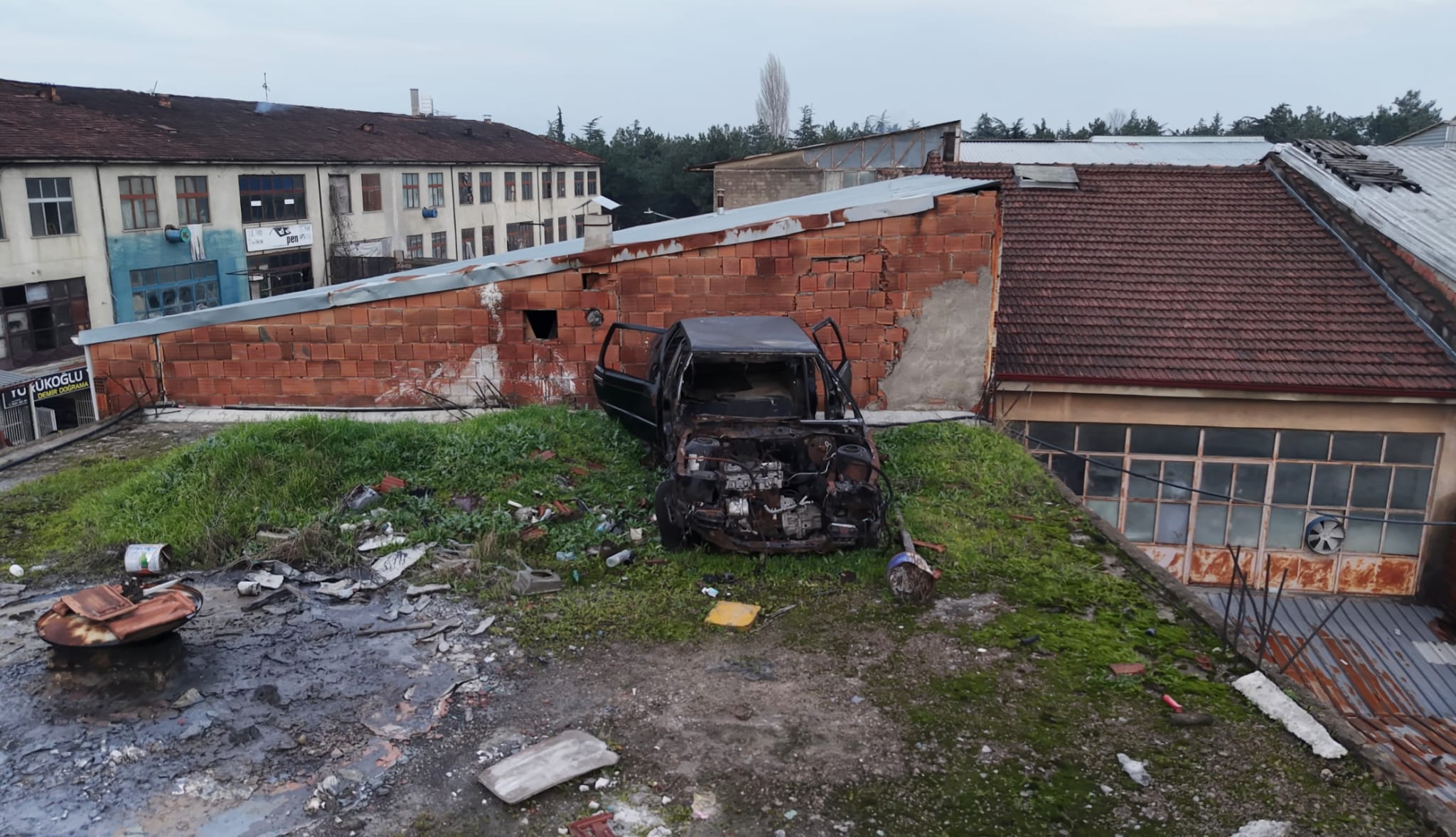 00Ebdaf5 Dc03 4095 96Cf 1Df3F0C45553