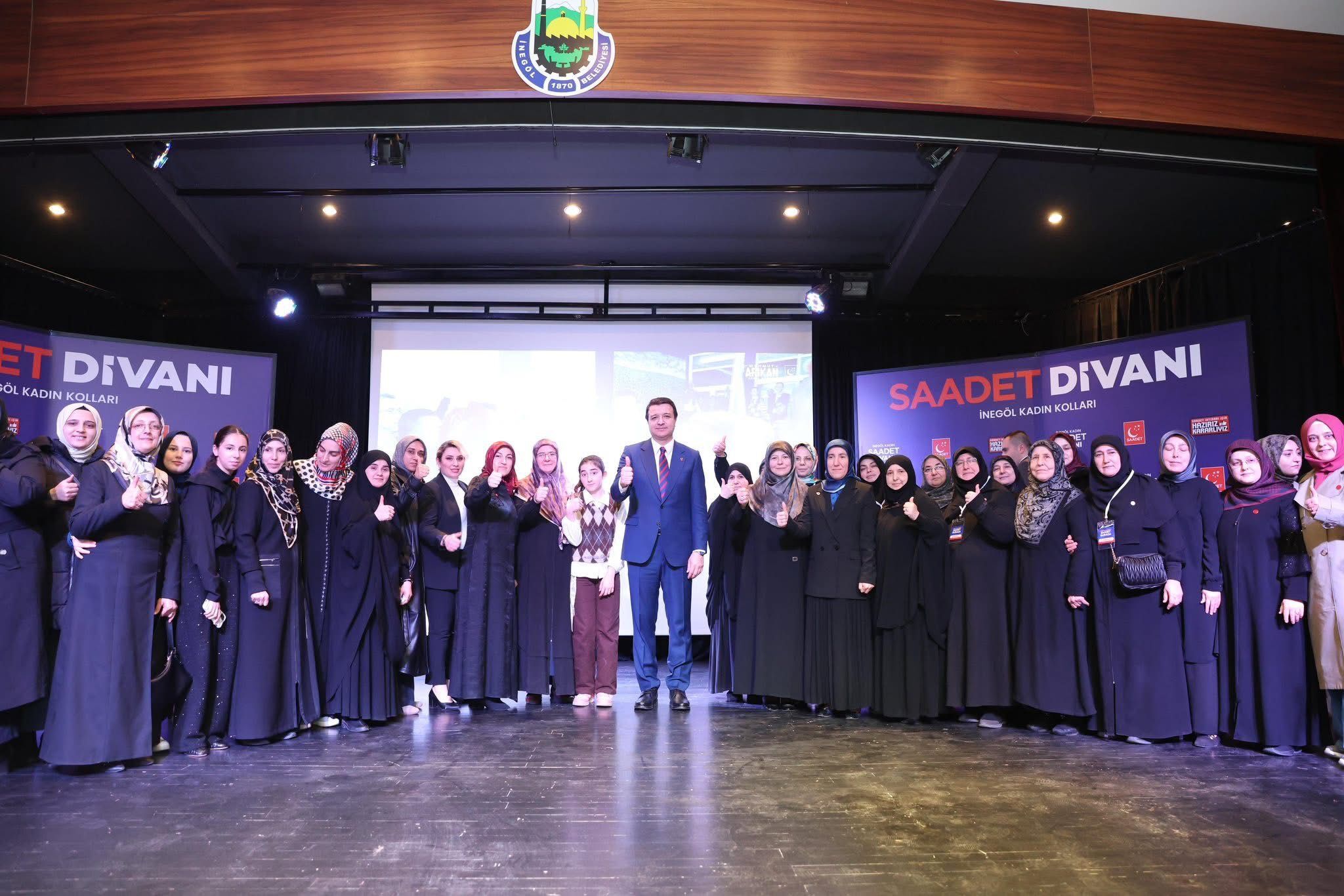 00Bfa338 7308 44F8 B9D9 B84Dcb515A1D