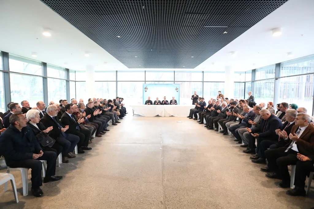 2Fc3E3C27D2F7C2Ad01E2015973D471F5B5Cdd49