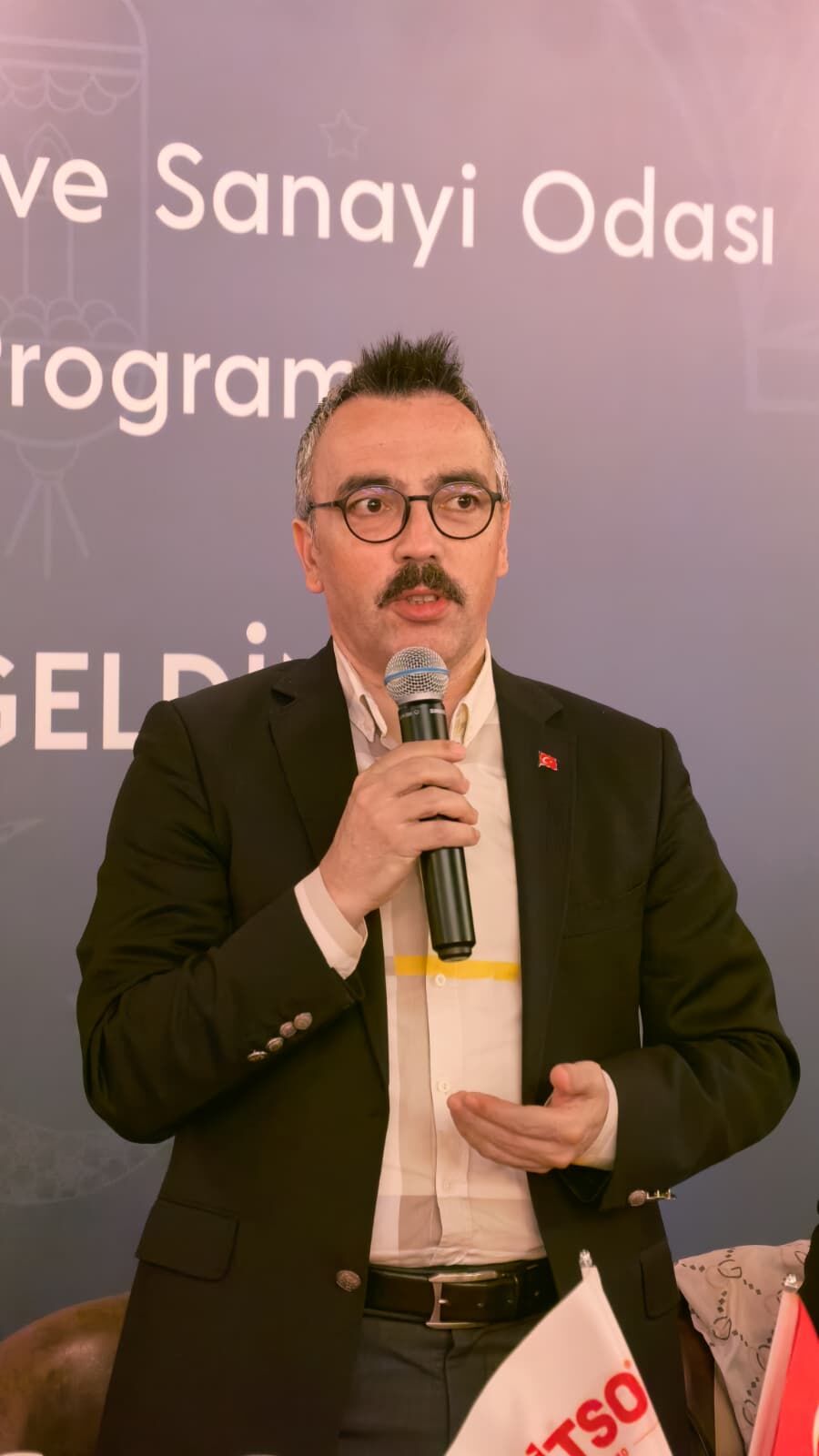 8E370E4F 0008 4494 B64B C6153D438380