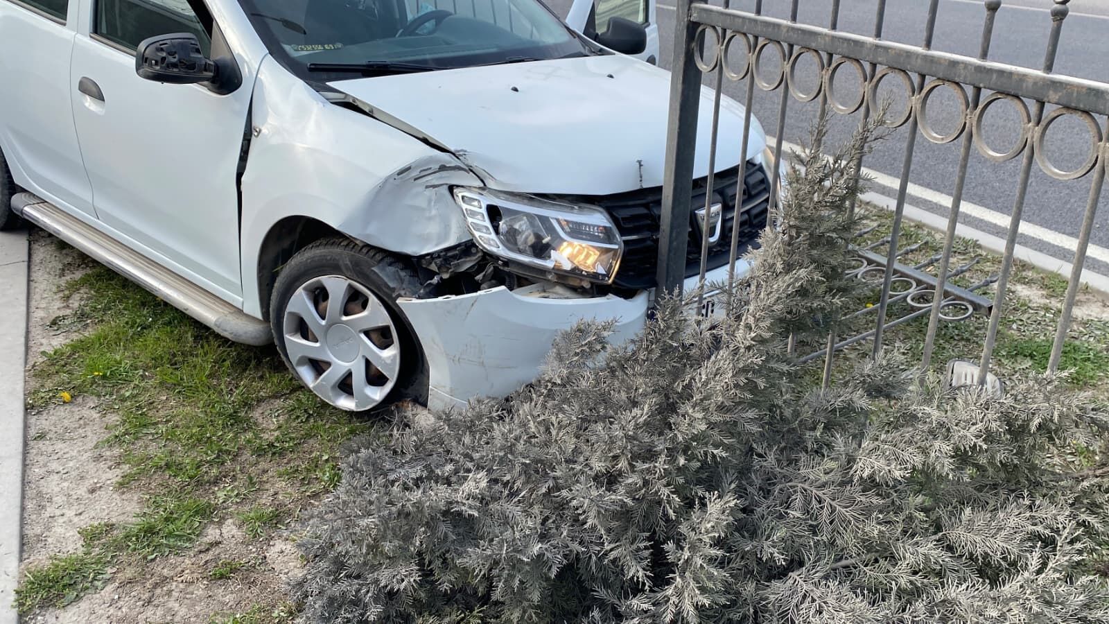 E65338A1 5819 49B8 8Eec 7Ff03A8F0F1F