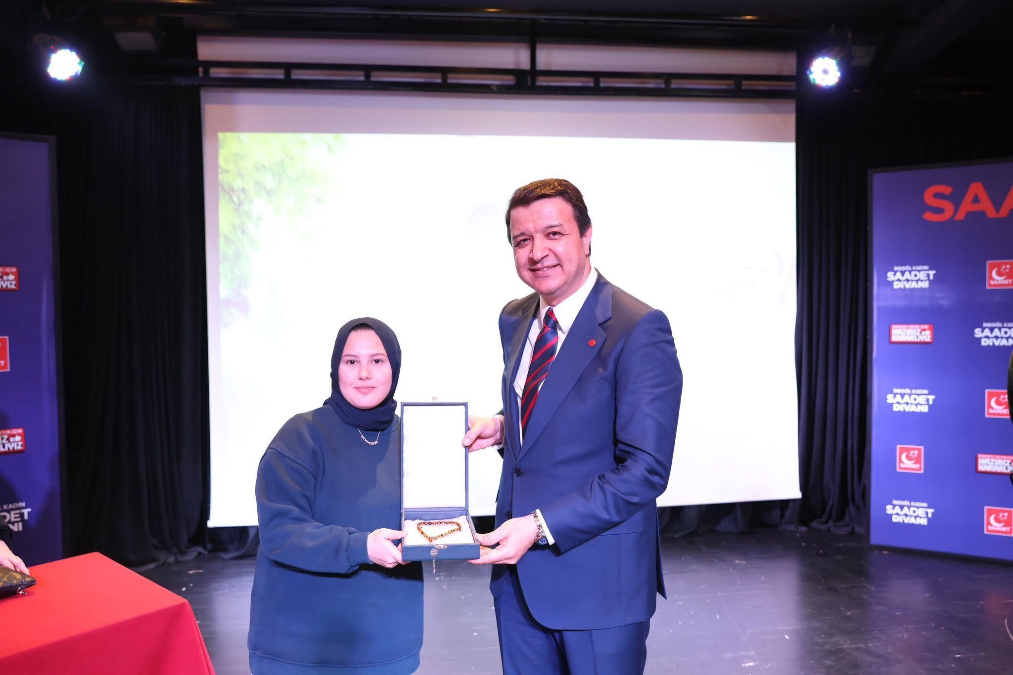 Ec58Fea6 369F 4Ff5 970C 597Ed54De8C3