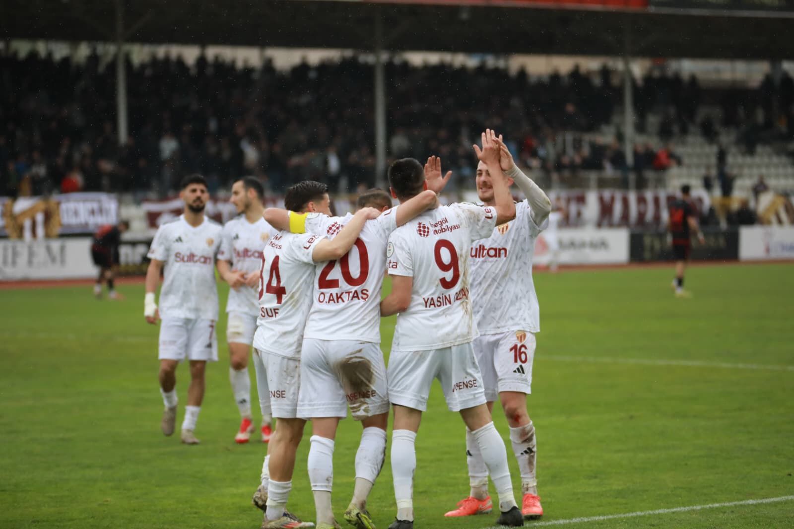 F8051345 Bfdf 41Af B59B 492794Da0207