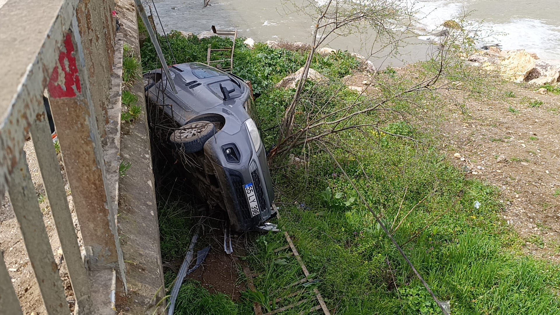 0B5F4F0D A40C 4706 93B3 8A7359F072Bf