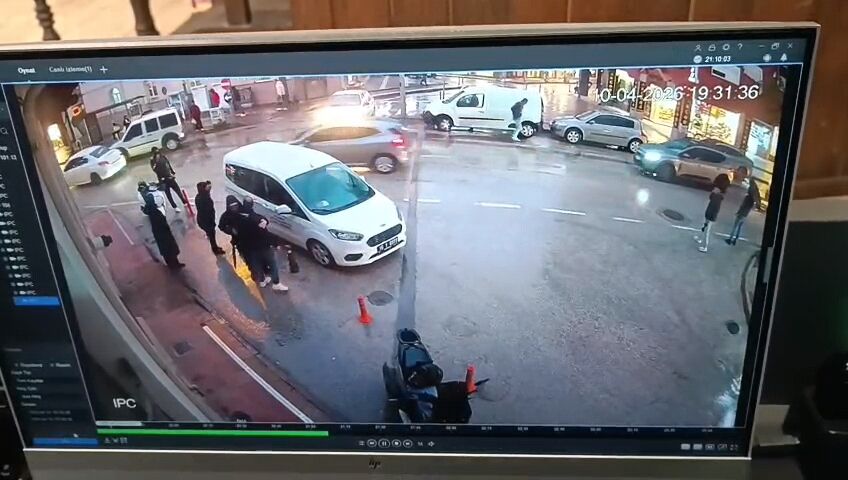 2B2221B8 Ab56 4Ce3 85B6 152C7476D601