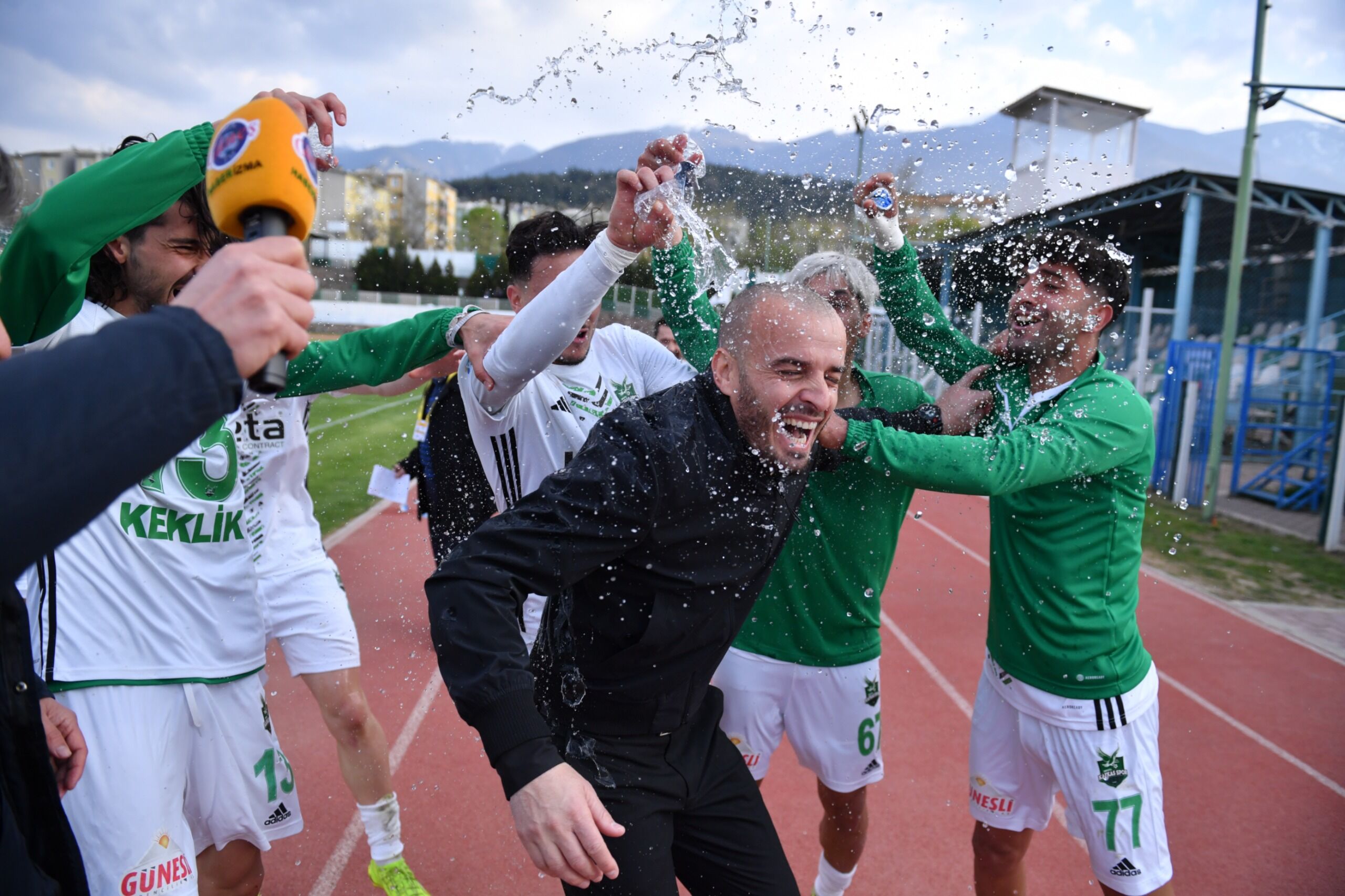 3E2750E3 6F54 4Aad 8B81 39E6C1Afd40C