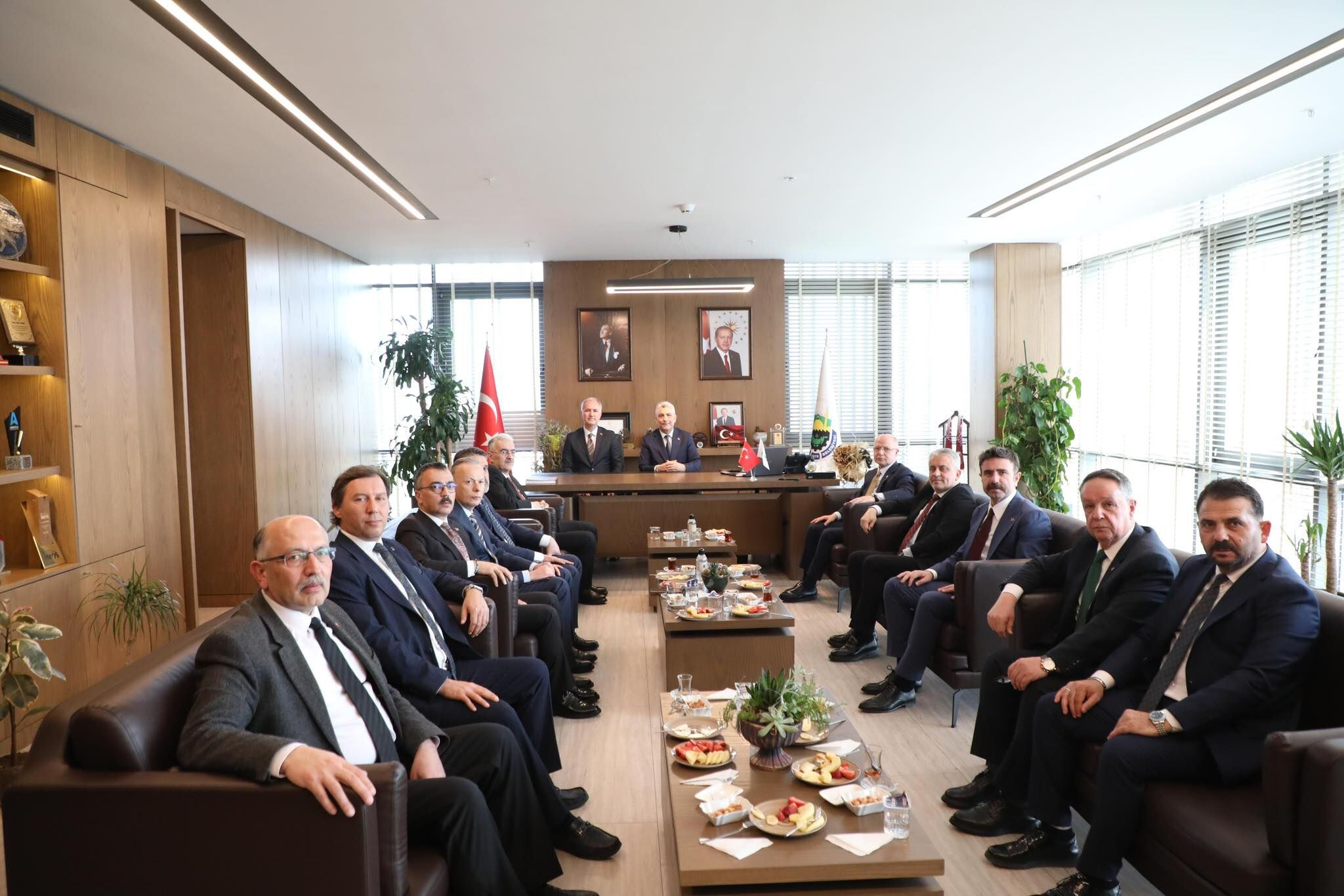 670952056 1493152238832622 8900268480218228532 N