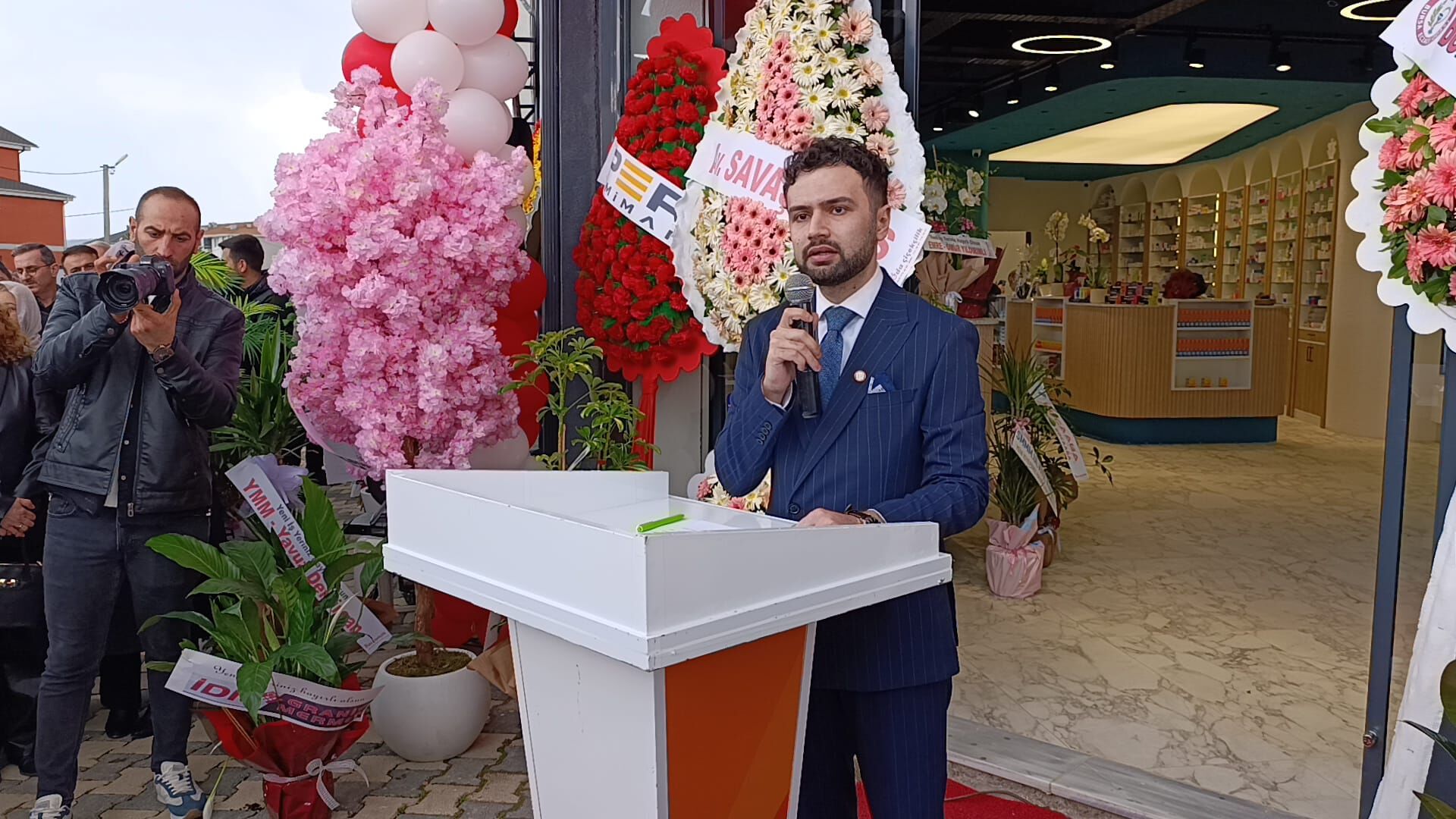 B299F8A1 5E5B 4B2E 8A3C 83F0E984014F