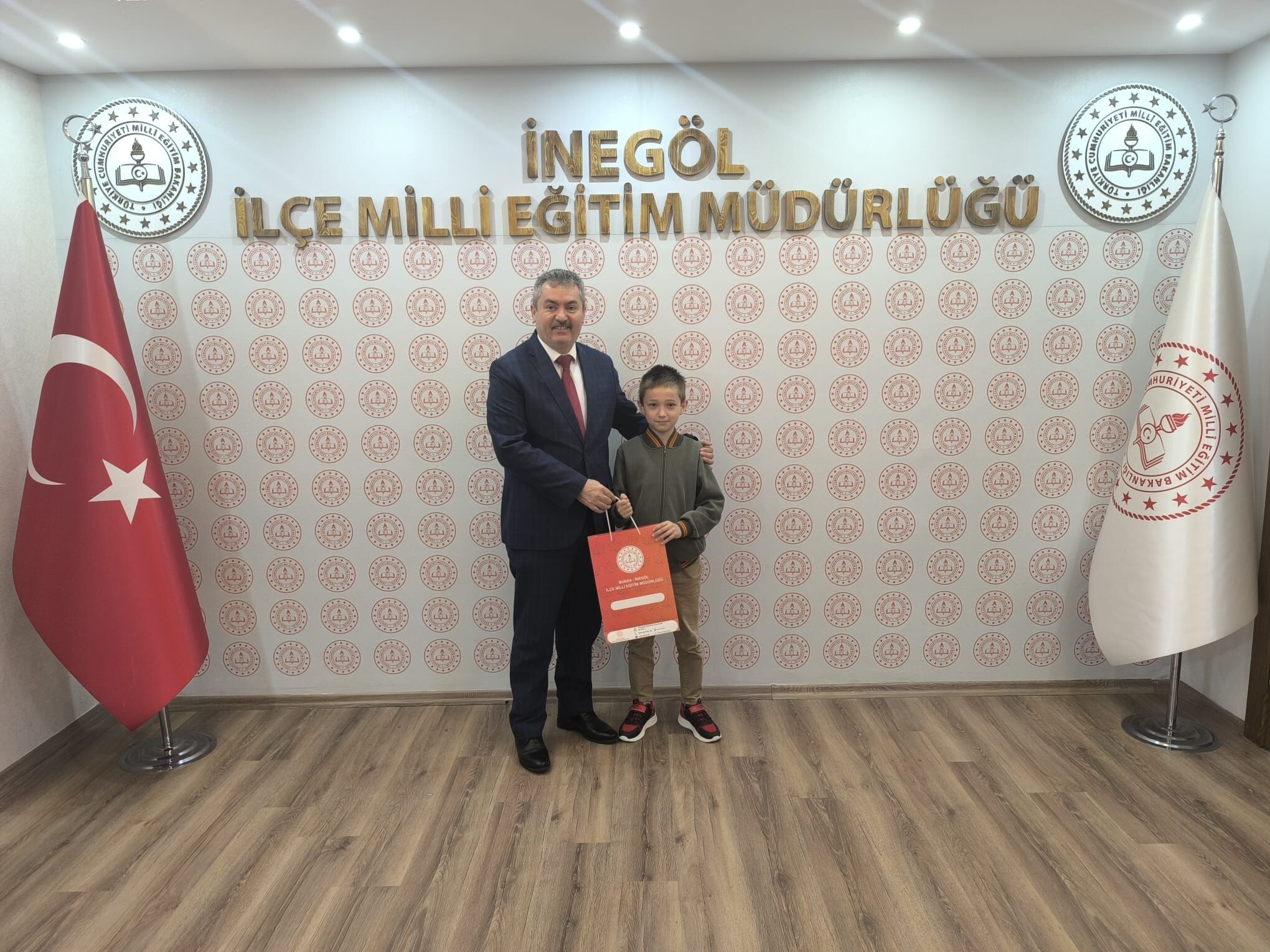 C8E1C257 7Fb0 48E2 B734 5Cfd3960Ebc2