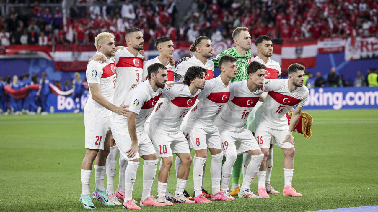 A Milli Takim Dunya Kupasi Yolunda Romanya Ile Karsilasacak Yjsx