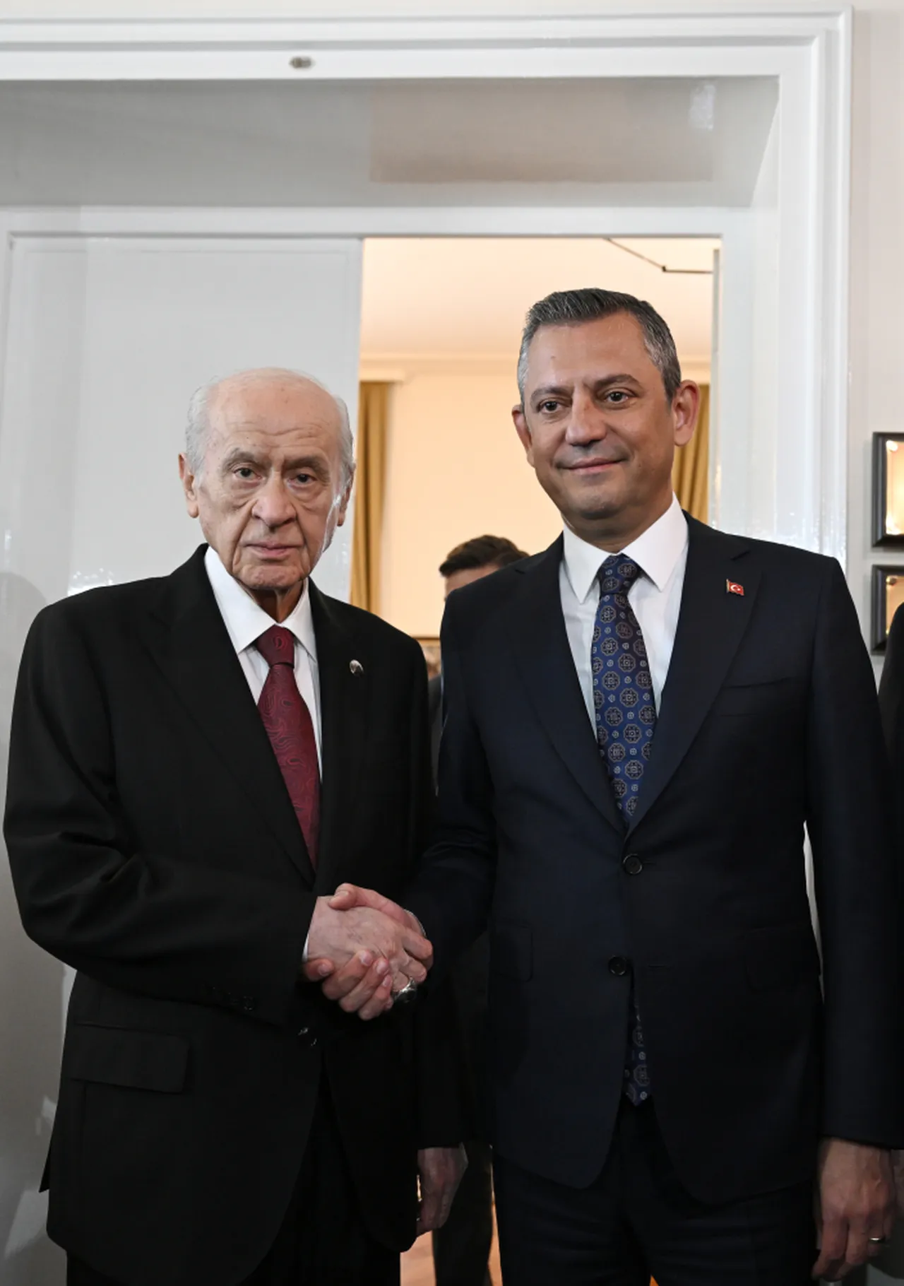 Devlet Bahceliden Ozgur Ozele Telefon 1793110 202605262042 20260526204244 2