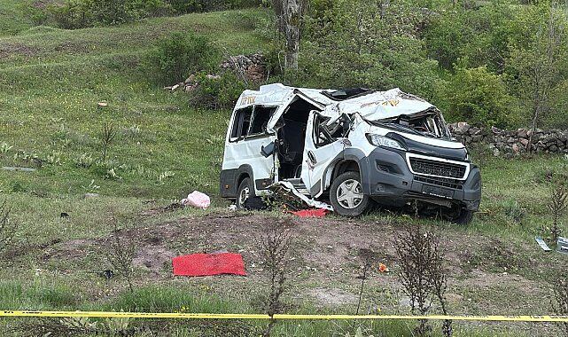 Yozgat39Ta Ogrenci Servis Minibusu Devrildi 3 Olu 7 Yarali