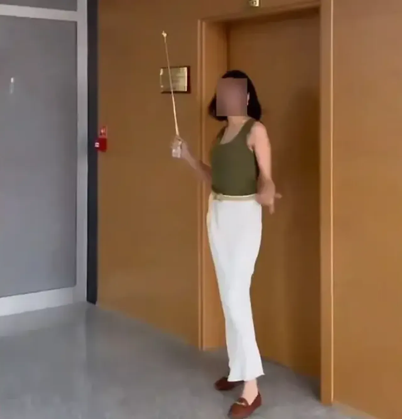Vatandasin Sorulari Ile Dalga Gecti Gebze Adliyesi Calisaninin Tepki Ceken Goruntuler 1795151 202606051942 20260605194241 2