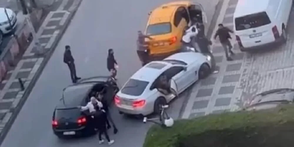 2026 Yeni Trafik Cezalari Ve Trafikte Aractan Inme Cezasi Guncel Yasa Detaylari 01.Jpg