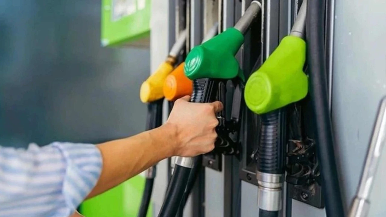 Benzin Motorin Ve Lpgye Kallavi Bir Zam Daha Geliyor Suruculer Kontak Kapatacak Etyb