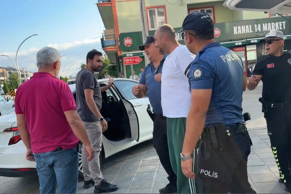 Bolu Da Ortaligi Birbirine Katip Polise Saldirmaya Kalkisan Surucuye 350 Bin Lira Ceza 1783971083 675 Large