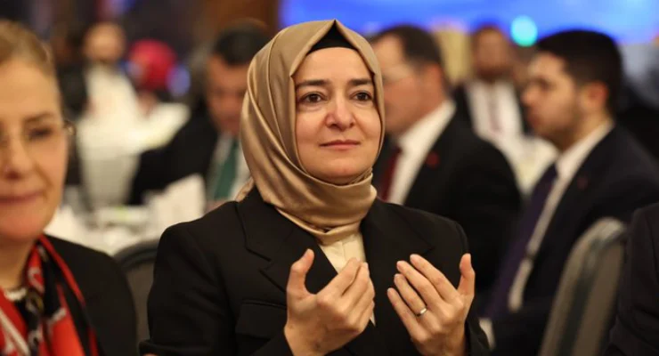 AK Parti Genel Başkan Yardımcısı Fatma Betül Sayan Kaya, görevinden istifa etti