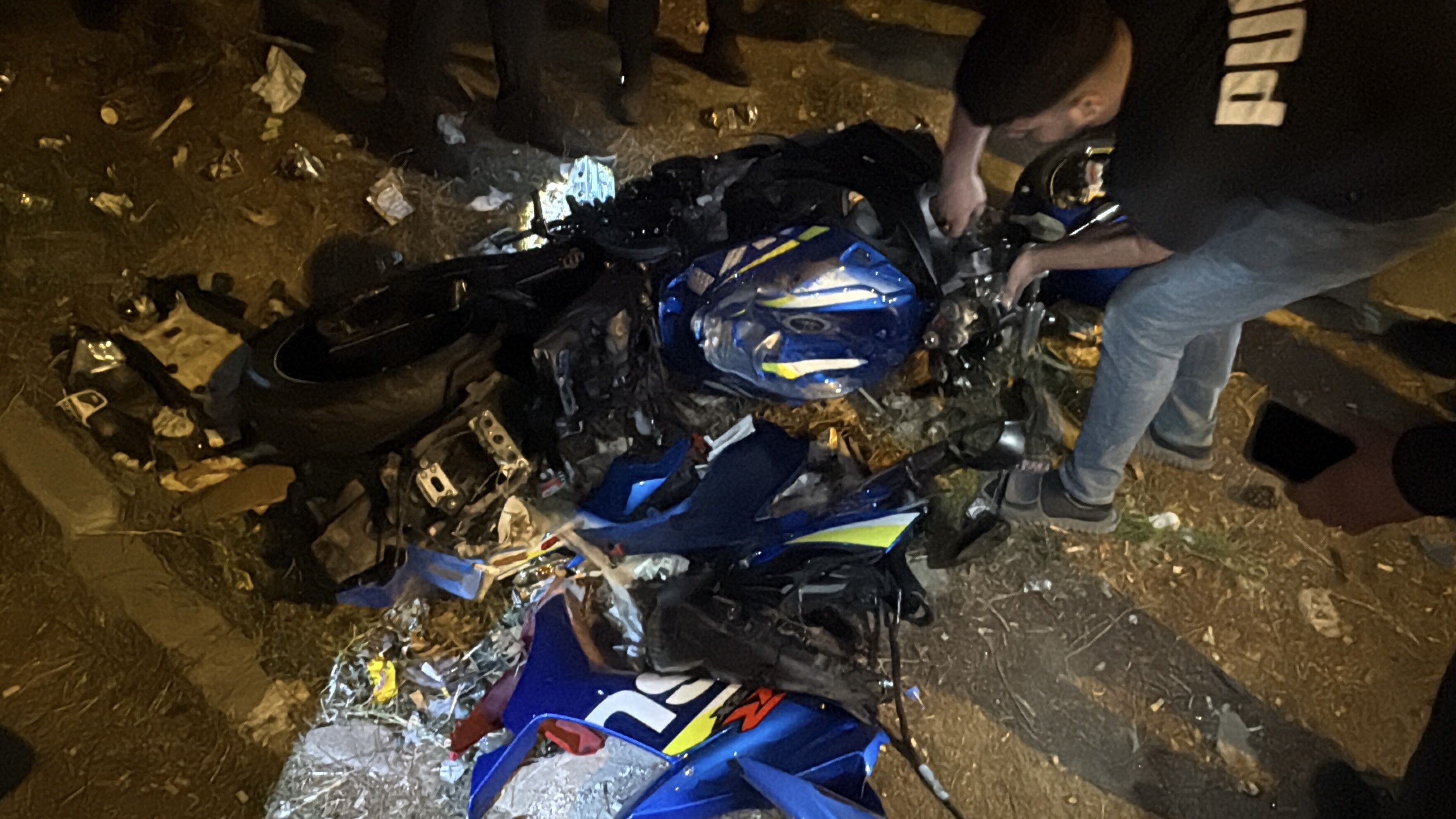 Bursa Yıldırım'da yolun bittiğini fark etmeyince motosikleti ile boş alana uçtu