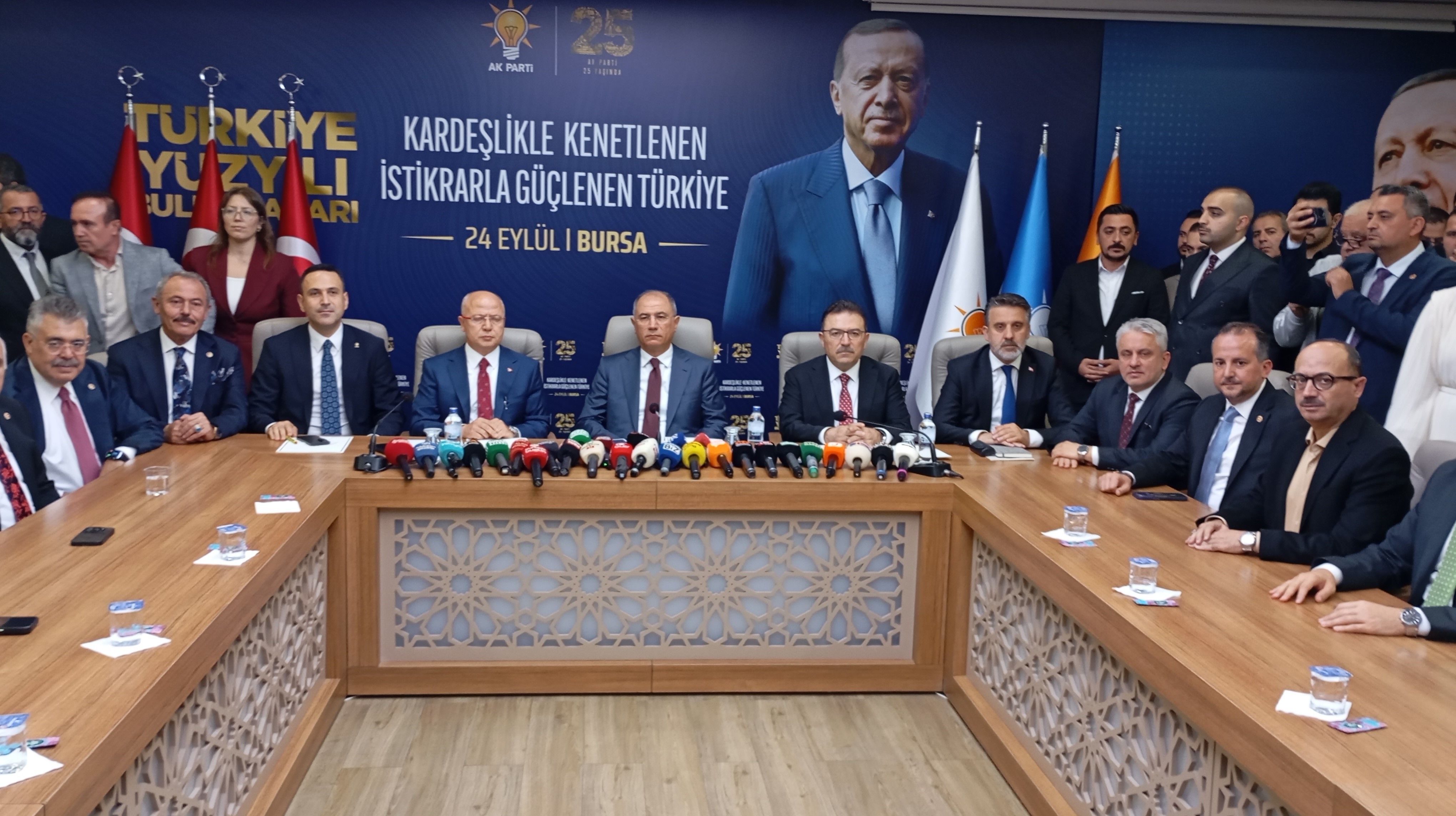 Efkan Ala'dan Terörsüz Türkiye ve Yeni Anayasa vurgusu