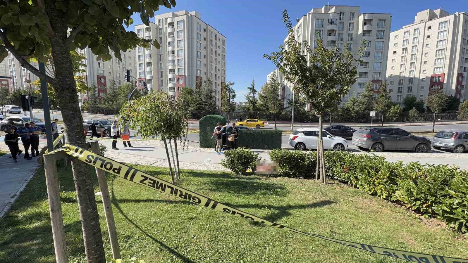 Başakşehir'de alacak verecek kavgasında kan aktı: 2 yaralı
