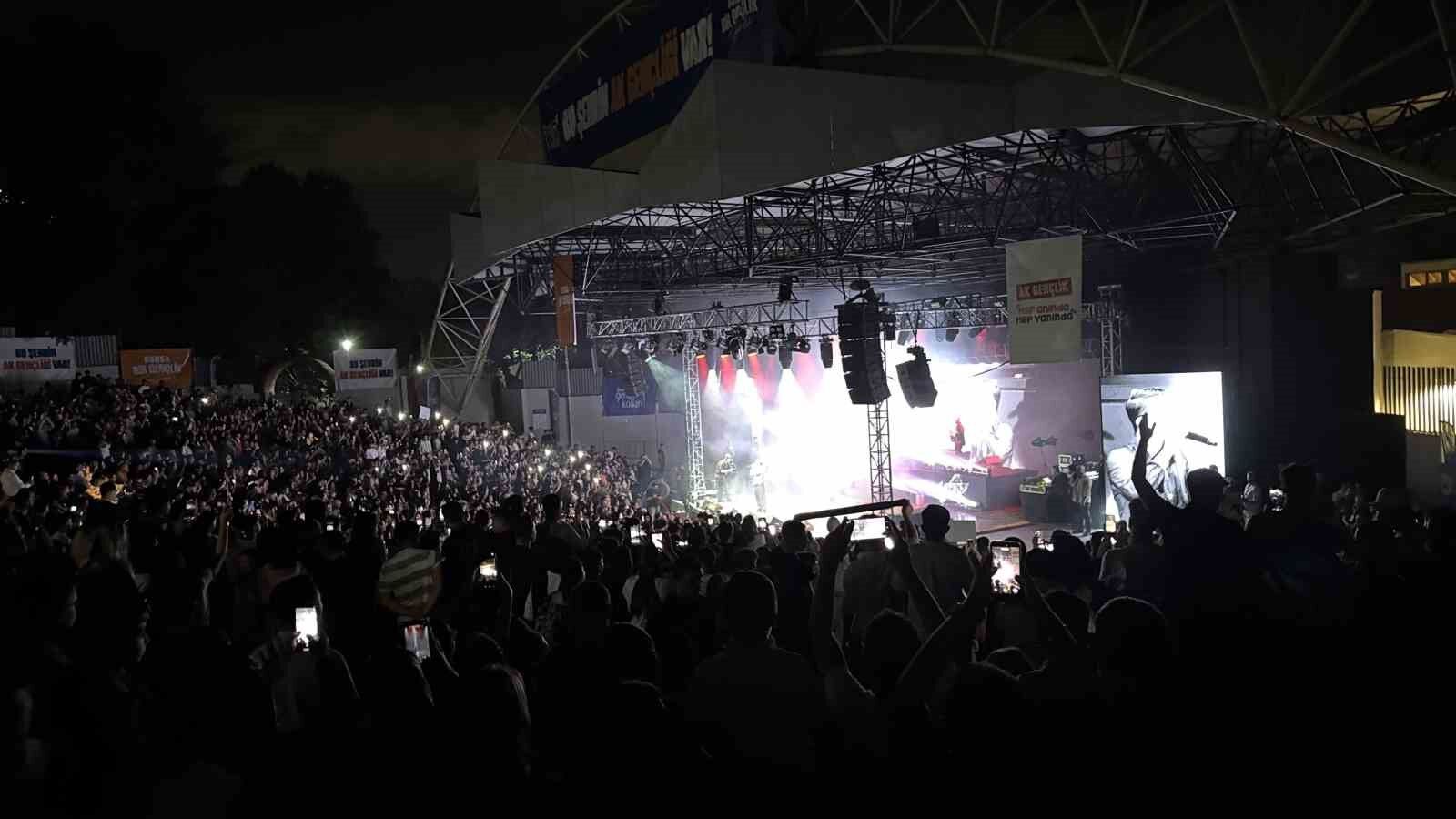 Bursa'da Bir Gençlik Festivali'nde Poizi coşkusu