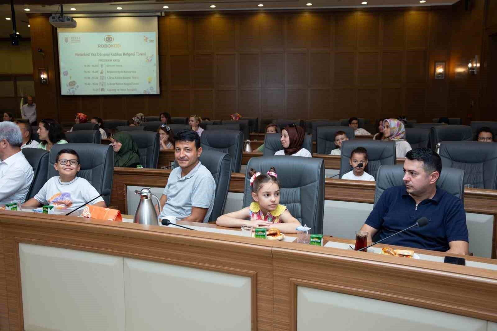 Bursa'da çocuklar geleceği kodladı
