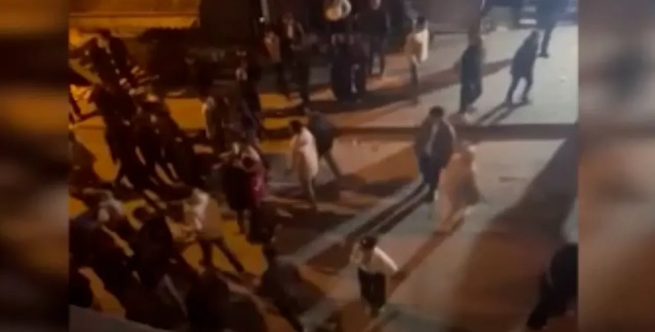 Asker Eglencesinde Ortalik Karisti O Anlar Kamerada 3282432