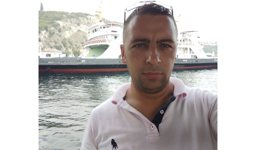 Yalova’da demirlerin altında kalan işçi hayatını kaybetti