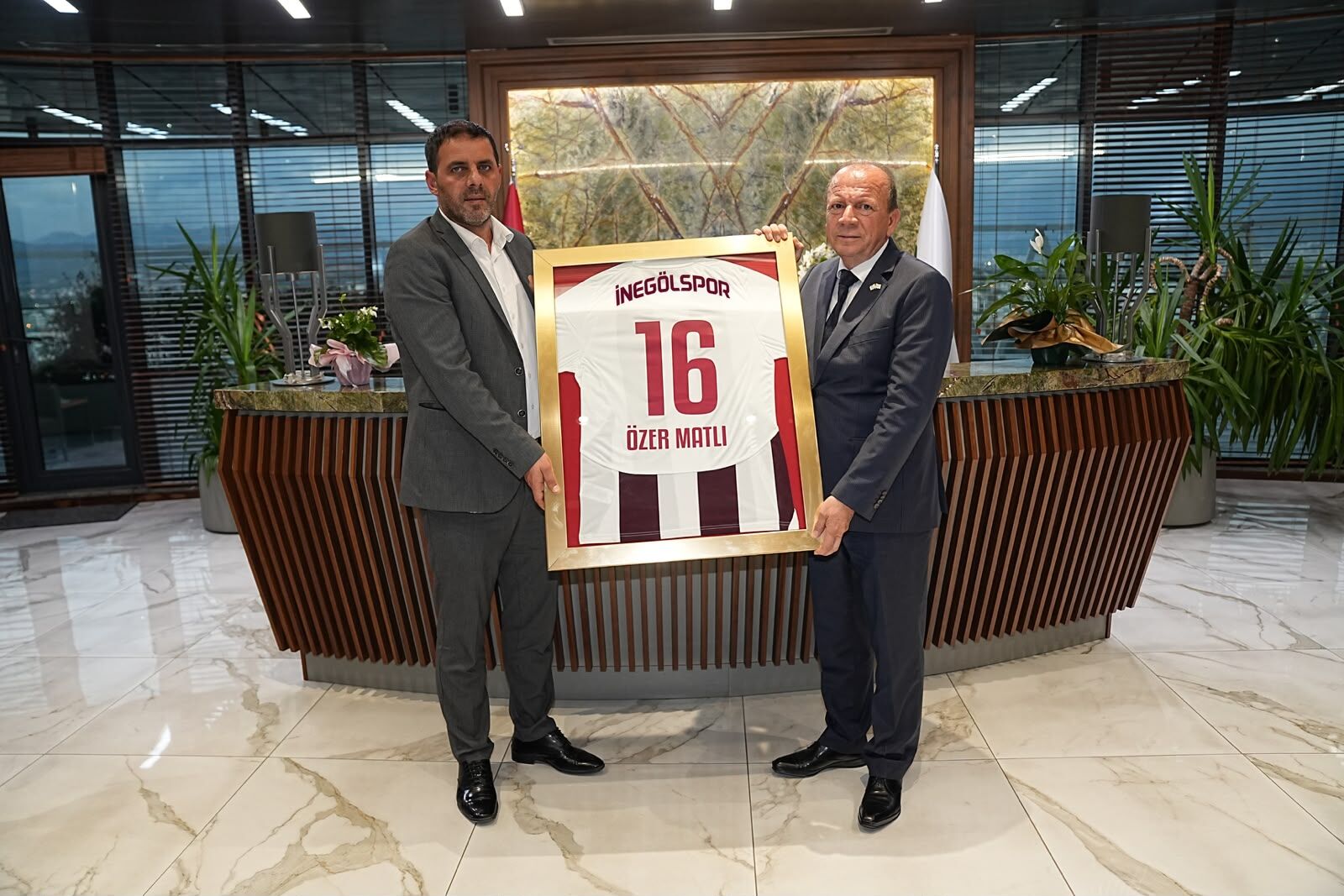 Özer Matlı'dan İnegölspor'a destek