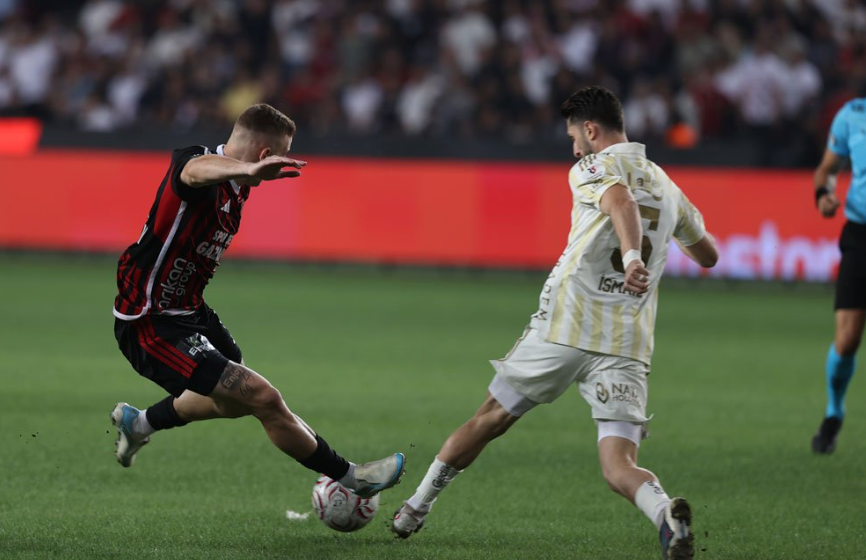 Fenerbahçe, Gaziantep FK ile berabere kaldı