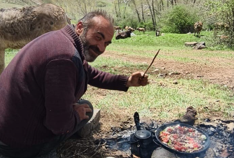 Yıldırım isabet eden çoban hayatını kaybetti