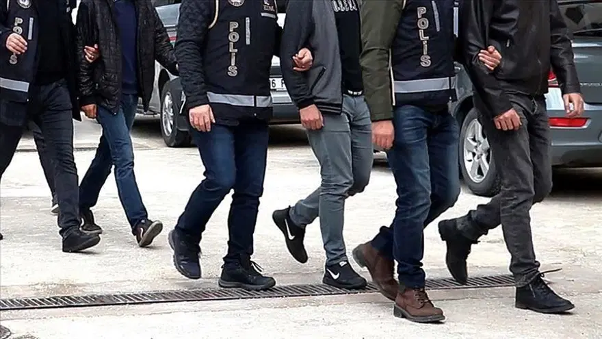 Usulsüz vatandaşlık soruşturmasında ikinci dalga: 72 şüpheli gözaltında, 30 şirkete kayyum